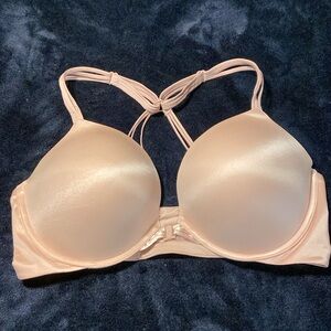 Victoria’s Secret Very Sexy Push-Up Front Close